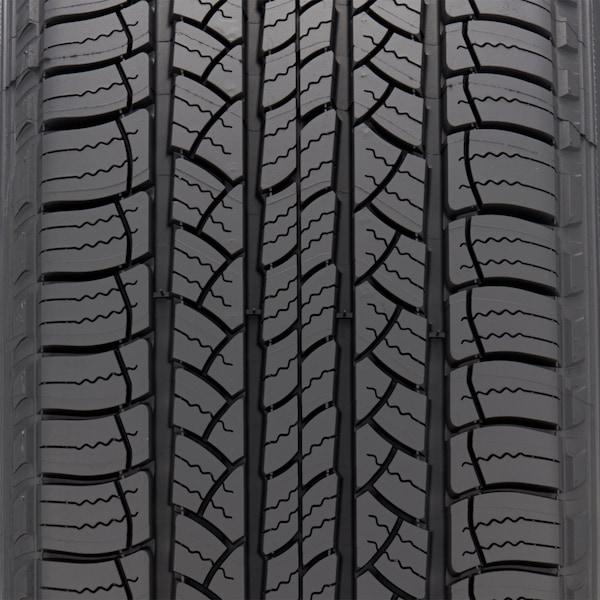 Michelin Latitude Tour tire image