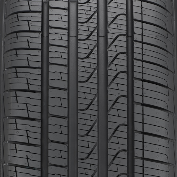 Pirelli Cinturato P7 All Season Plus II tire image