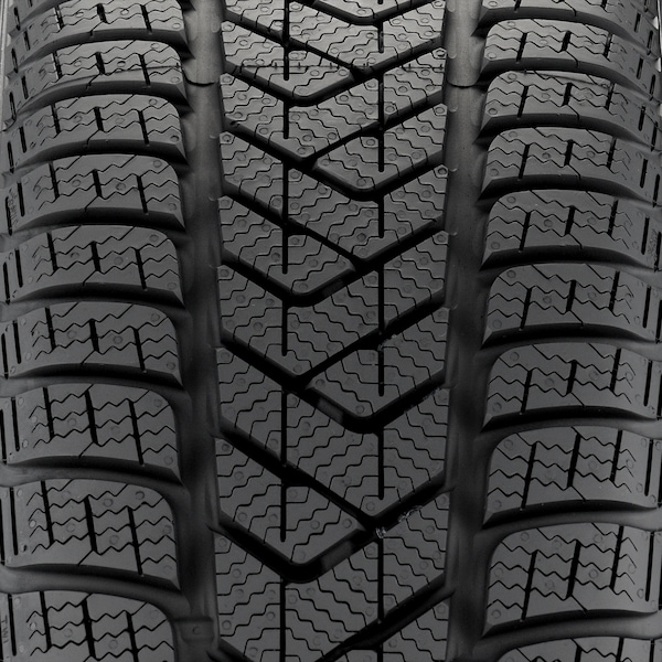 Pirelli Winter Sottozero 3 Run Flat tire image